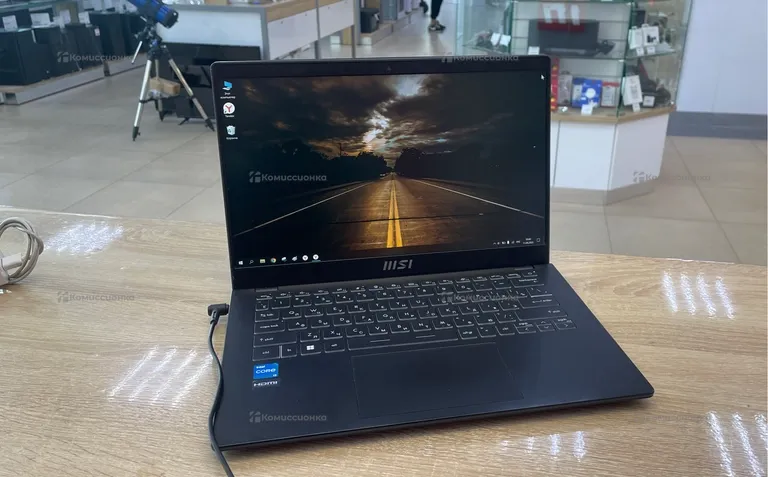 Ноутбук  MSI MODERN 14 C12M