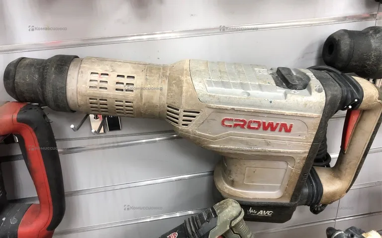 отбойный молоток Crown CT18190