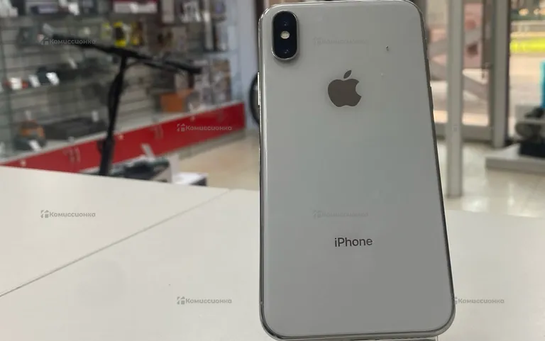 Apple IPhone X64 ГБ