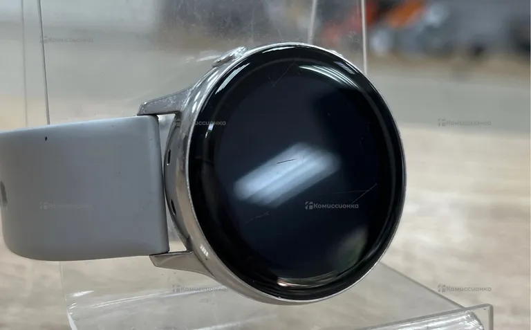 Часы Samsung Watch Active
