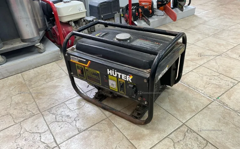 Электрогенератор бензиновый Huter DY2500L