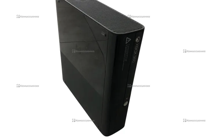 Приставка Xbox 360E