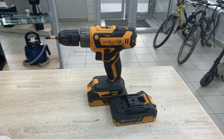 Шуруповерт Deko zkcd20v