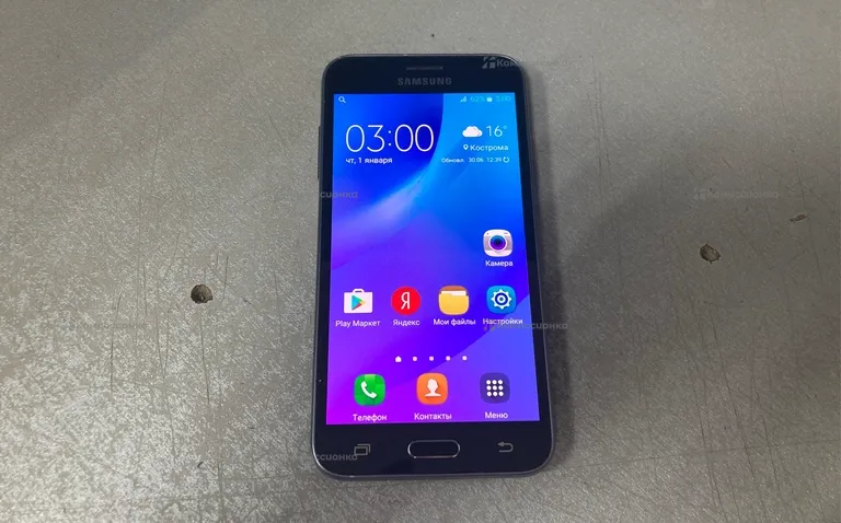 Samsung Galaxy J3 (2016) SM-J320F/DS 8Gb