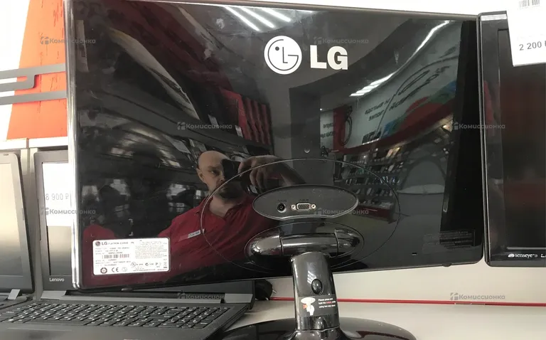 Монитор LG Flatron E2250S