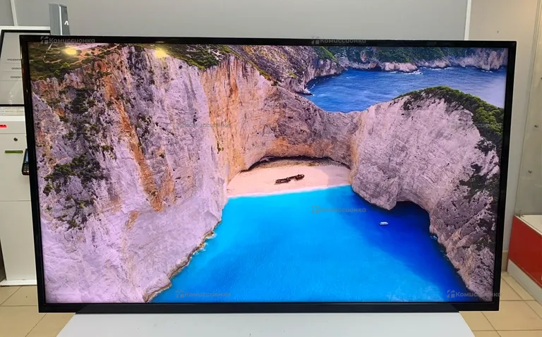 LED-панель Samsung 32" DM32E