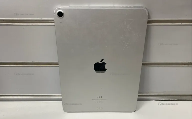 Планшет Apple iPad Air (4-го поколения) Wi-Fi 64GB