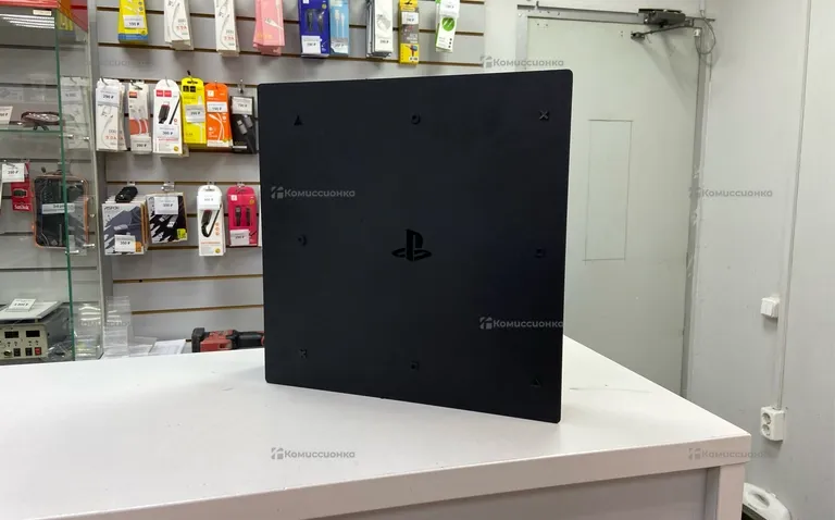 Приставка PS4. Pro 500 Gb