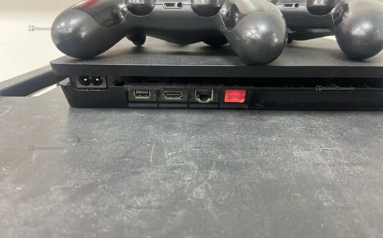Приставка Sony PS4 slim 500gb