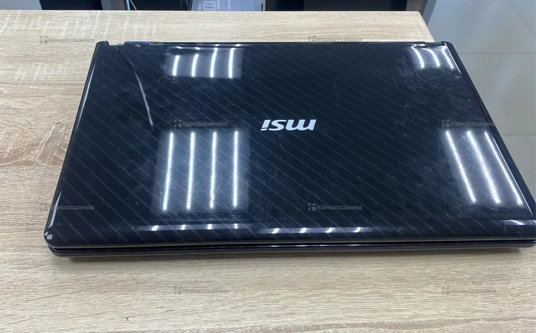 Ноутбук MSI i5-460M/4RAM/320HDD
