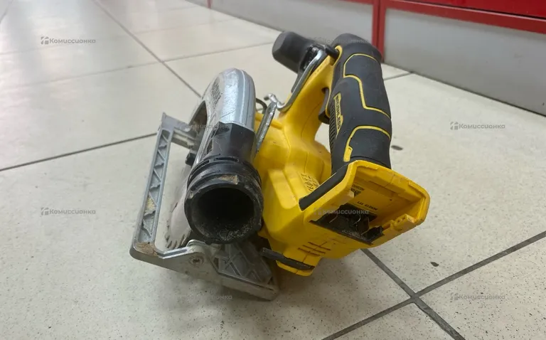 Аккумуляторный циркулярная пила Dewalt DCS512