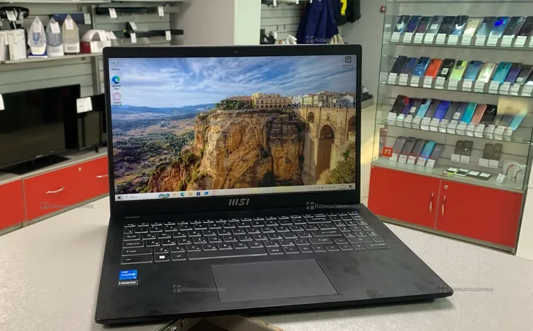 Ноутбук MSI Modern 15 B11M
