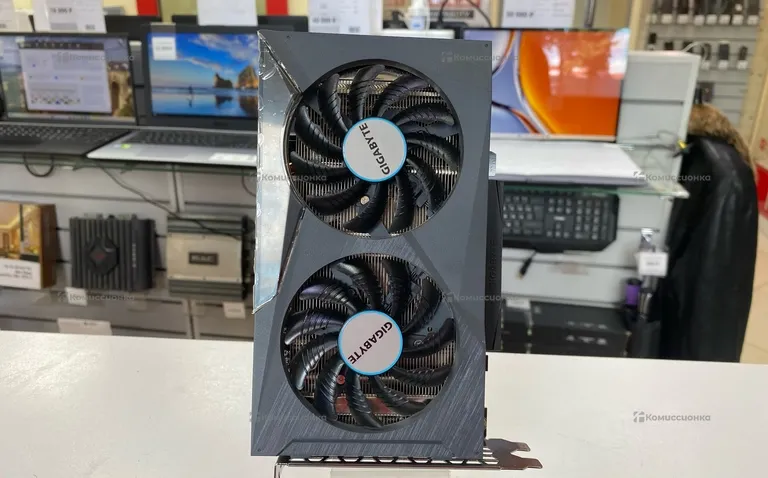Видеокарта GIGABYTE AMD RADEON RX 6400