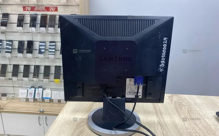 Samsung SyncMaster 730BF