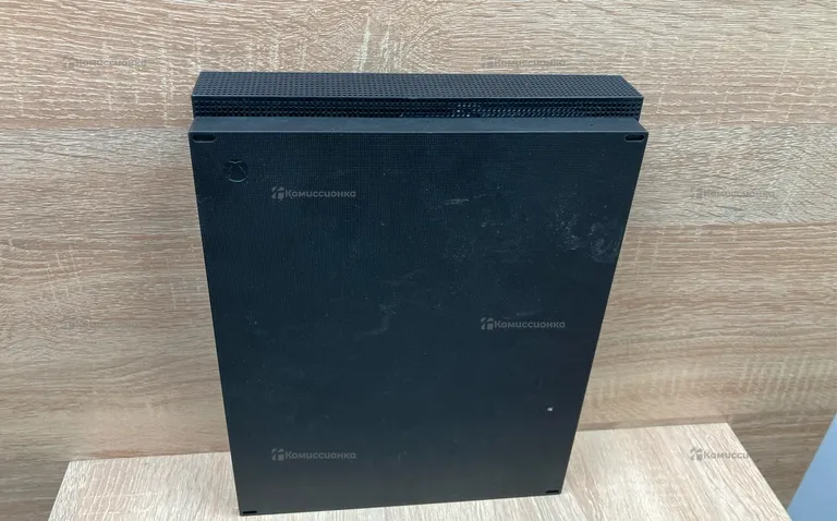 Приставка Xbox One X 1 ТБ