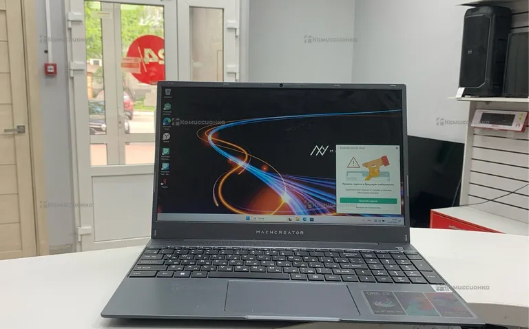 Ноутбук  Machcreator one i3