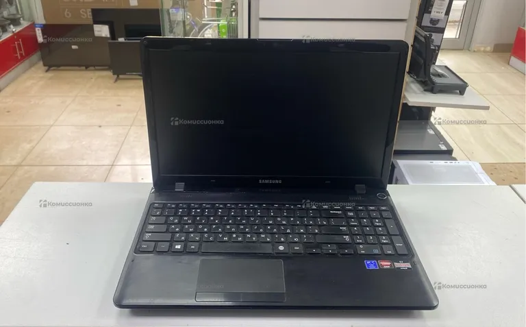 Ноутбук  Samsung  355E