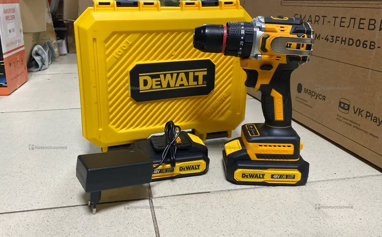 дрель-шуруповерт Dewalt копия