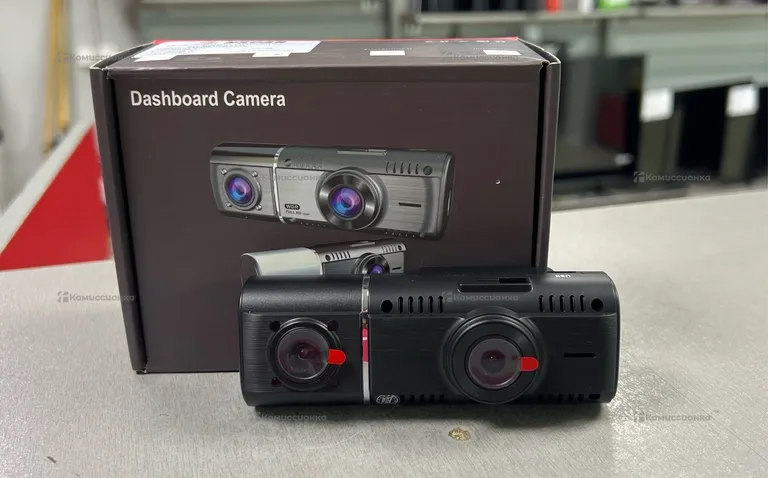 Видеорегистратор  NSCAR DVR0121 на 2 камеры