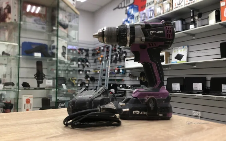 Шуруповерт KM Atom CID-184BL
