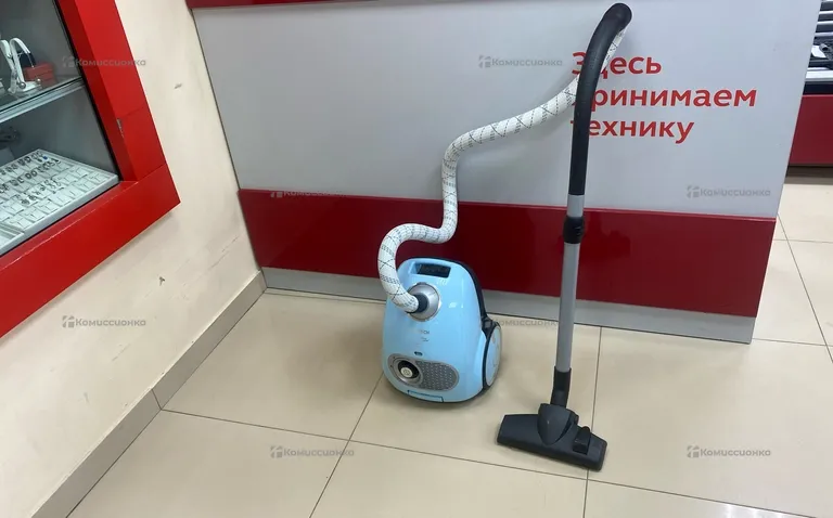 Пылесос  BOSCH HERA 2400w