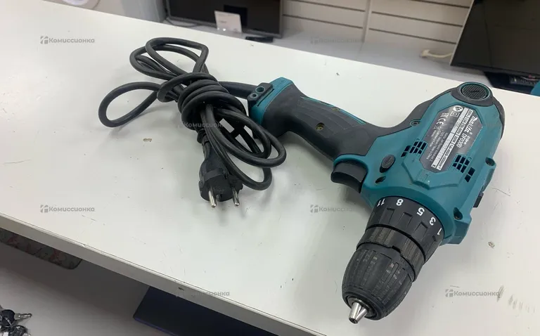 Сетевая дрель-шуруповерт Makita DF0300