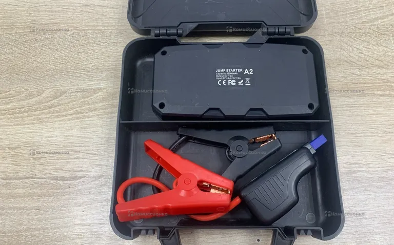 Автомобильный пускач jump starter a2