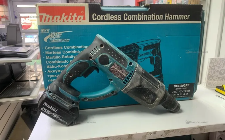 Перфоратор аккумуляторный Makita DHR 202