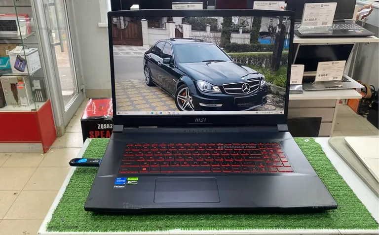 Ноутбук MSI KATANA 17