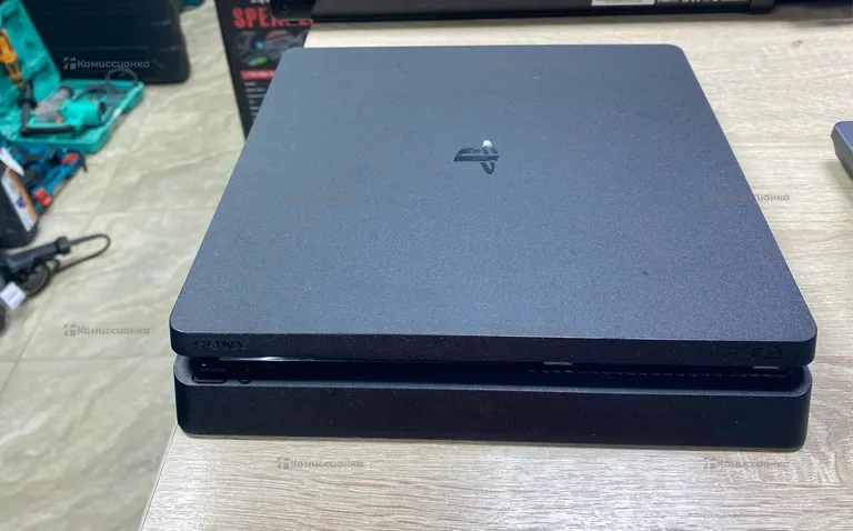 Приставка Sony PlayStation 4 Slim 1TB.
