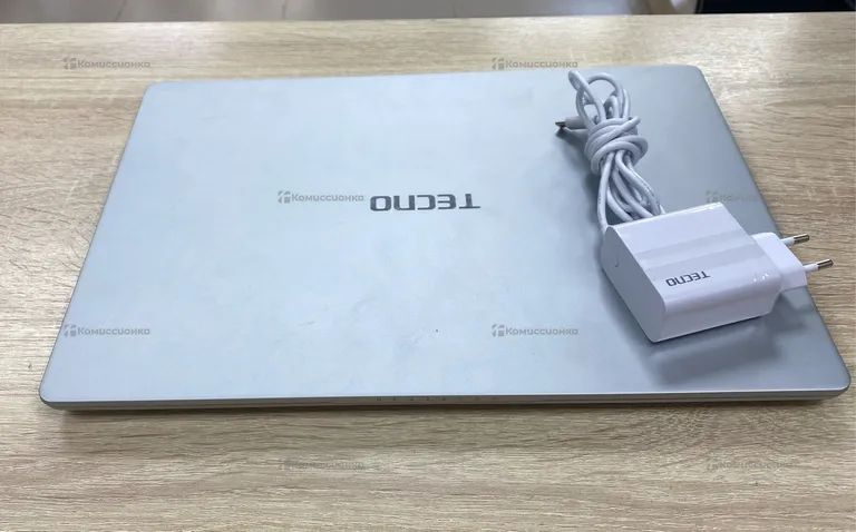 Ноутбук  Tecno