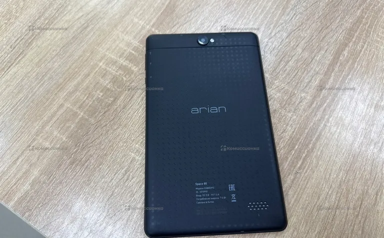 Планшет  Arian Space 80