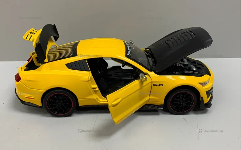 Автомобиль Ford Mustang Shelby GT500