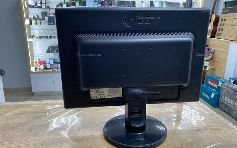 Монитор LG Flatron W1942S