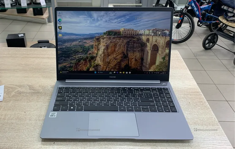 Ноутбук  Tecno MegaBook T1