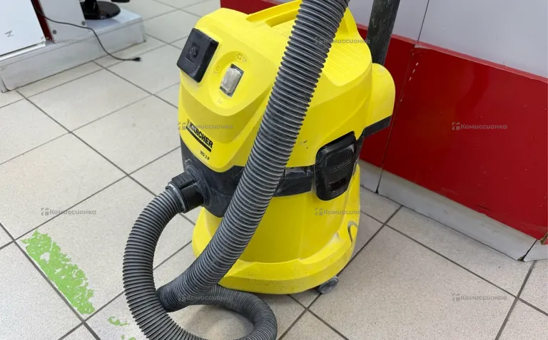 Пылесос  Karcher WD 3 P