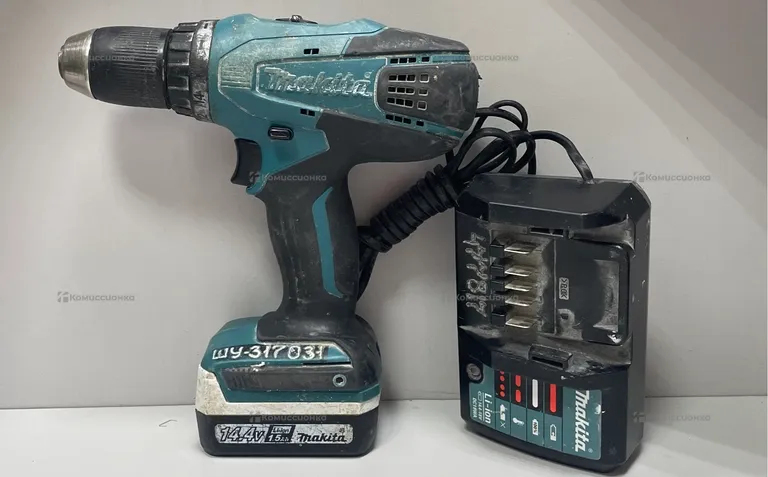 Дрель-шуруповерт makita DF457DWE