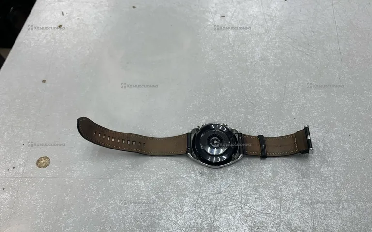 Часы  Samsung galaxy Watch 3