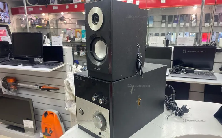 Музыкальный центр  micro lab