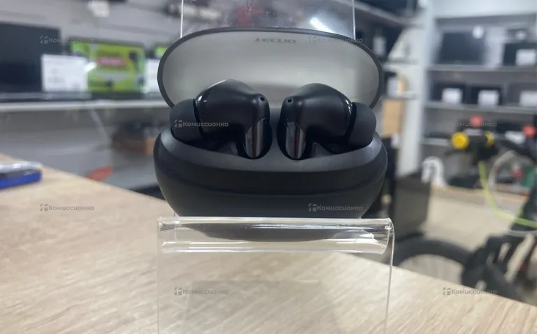 Наушники Tecno Buds 4