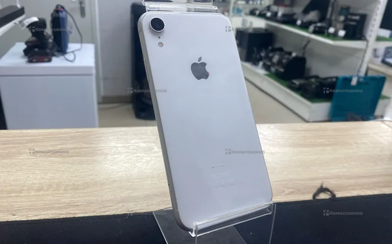 Apple iPhone Xr 64 ГБ