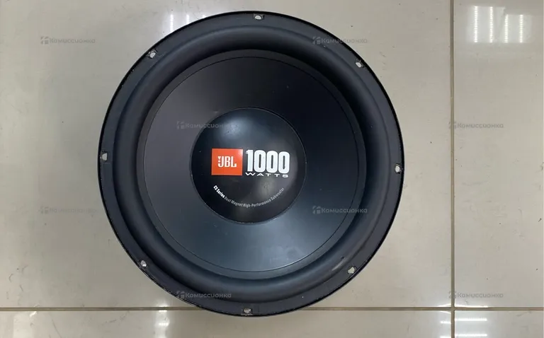 Сабвуфер  JBL 1000WATS