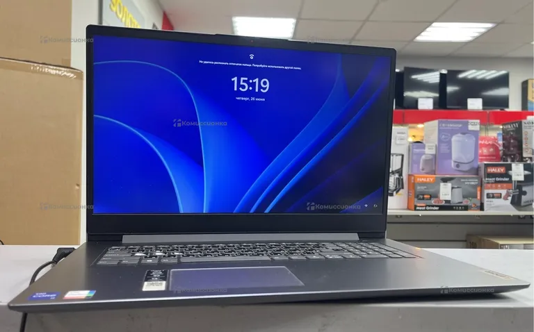 Ноутбук  Lenovo