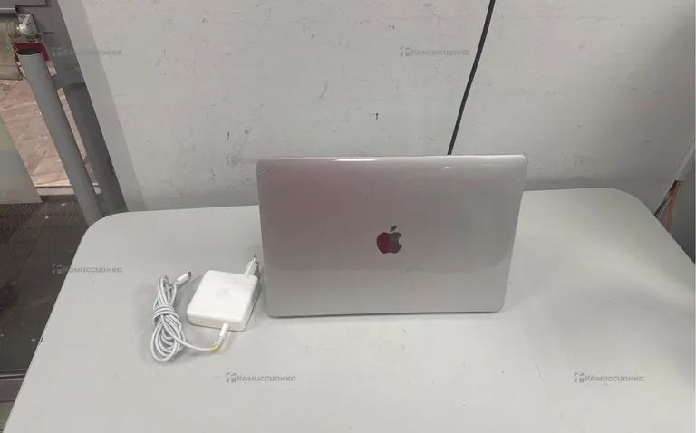 Ноутбук  MacBook Pro 13 M1 (2020)