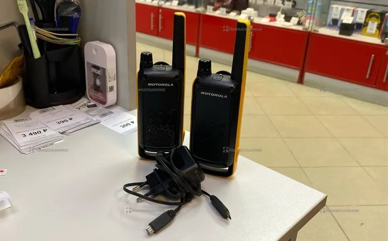 2 рации motorola talkabout t-82