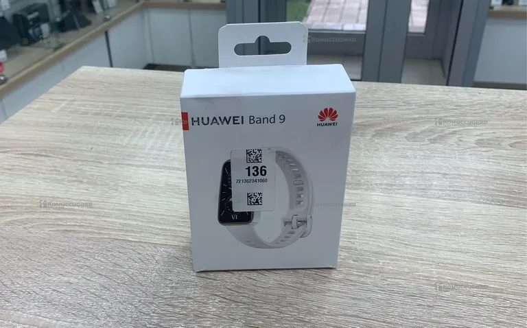 Часы  Huawei band 9
