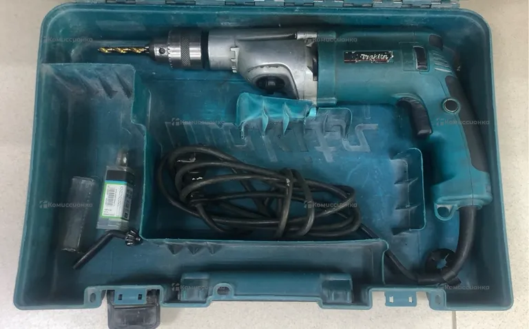 Дрель makita HP2070