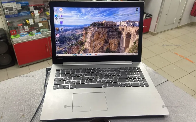 Ноутбук  Lenovo 80xr