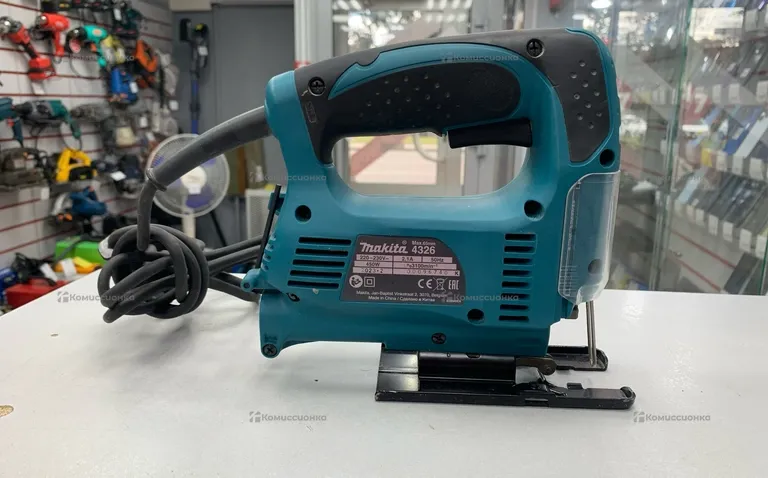 Электролобзик makita 4326