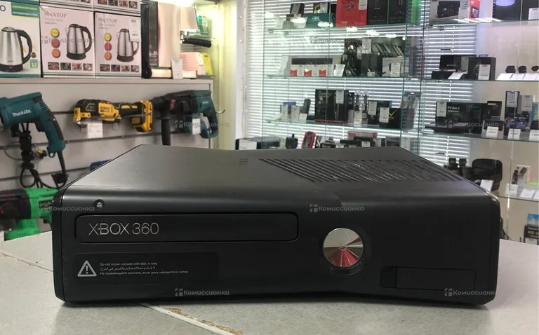 Приставка Xbox 360